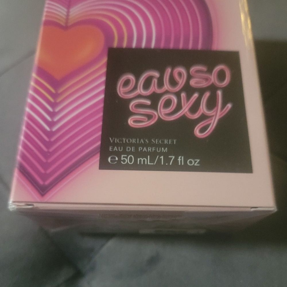 New Authentic Eau so Sexy womens perfume by Victoria Secret size 1.7oz - Picture 2 of 4